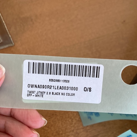 Off-white leather bag - Picture 6 of 11